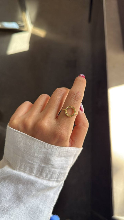 "انگشتر زنانه مینیمال طلای ۱۸ عیار وزن ۱ گرم"